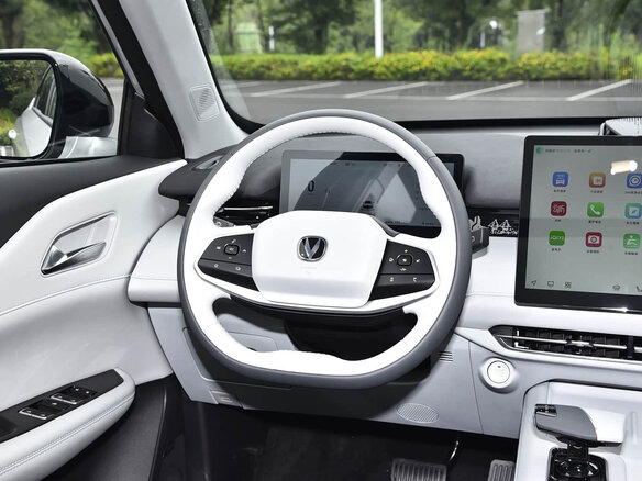 2026 Changan UNI-Z, белый, 2260000 рублей - вид 6