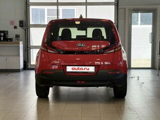 2019 Kia Soul III, красный, 1950000 рублей, вид 3