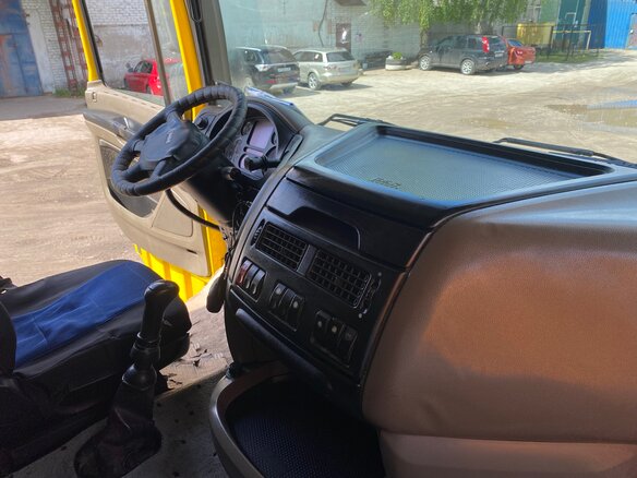 2007 DAF XF 105, жёлтый, 4000000 рублей - вид 27