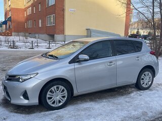 2013 Toyota Auris II, серебристый, 975000 рублей, вид 4