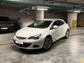 2012 Opel Astra GTC J Рестайлинг, белый, 700000 рублей