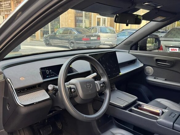 2026 Toyota bZ3X 58.3 kWh, серый, 2730000 рублей - вид 6