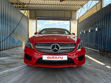2014 Mercedes-Benz CLA 200 I (C117, X117), красный, 1850000 рублей, вид 2