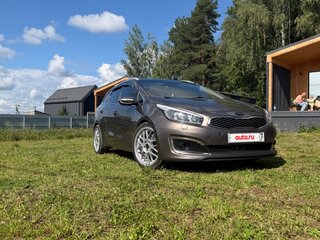 2017 Kia Ceed II Рестайлинг, коричневый, 1250000 рублей, вид 4