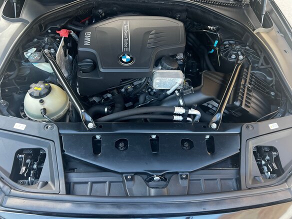 2013 BMW 5 серии 520i VI (F10/F11/F07) Рестайлинг, чёрный, 1850000 рублей - вид 9