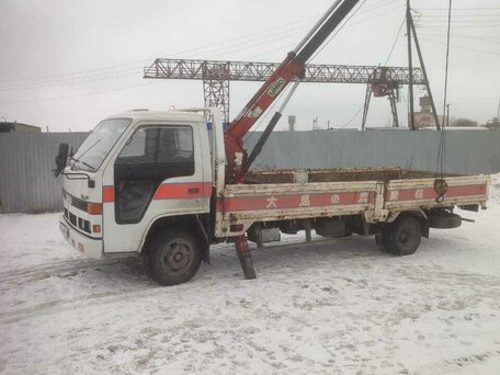 1990 Isuzu Автокран, белый, 825000 рублей, вид 1