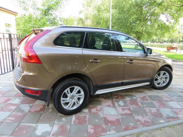 2012 Volvo XC60 I, коричневый - вид 3