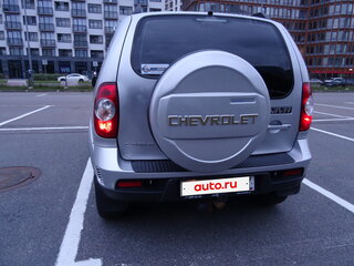 2013 Chevrolet Niva I Рестайлинг, серебристый, 570000 рублей, вид 5