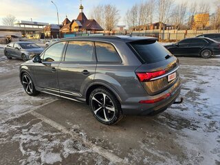 2020 Audi Q7 45 TDI II (4M) Рестайлинг, серый, 6000000 рублей, вид 5