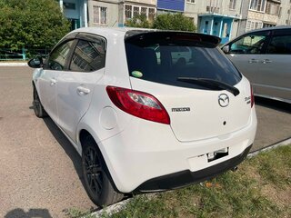 2013 Mazda Demio III (DE), белый, 1195000 рублей, вид 3