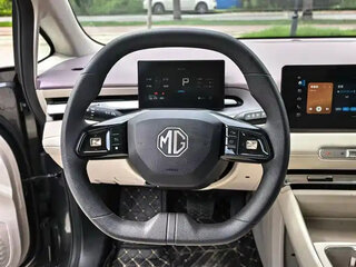 2025 MG 4 EV 42.8 kWh II, серебристый, 1470000 рублей, вид 5