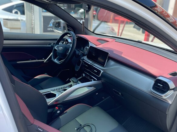 2024 Geely Coolray I, белый, 2200000 рублей - вид 5