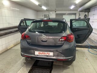 2013 Opel Astra J Рестайлинг, серый, 829999 рублей, вид 2