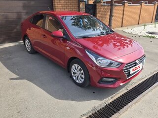 2017 Hyundai Solaris II, красный, 1100000 рублей, вид 2