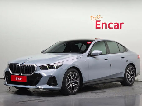 2025 BMW 5 серии 520i VIII (G60/G61/G68), серый, 6780000 рублей, вид 1