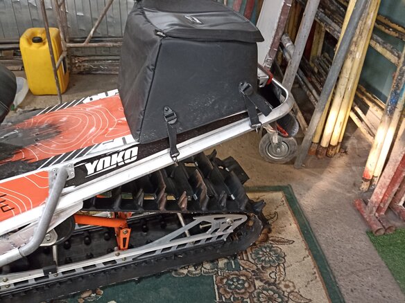 2012 Arctic Cat M-Series, оранжевый, 490000 рублей - вид 4