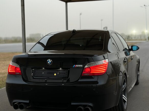 2008 BMW M5 IV (E60/E61), чёрный, 2900000 рублей - вид 8