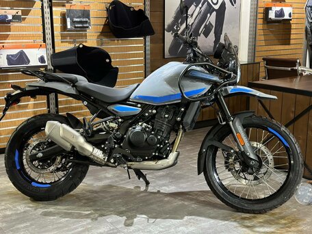 2024 Royal Enfield Himalayan, чёрный, 580000 рублей, вид 4