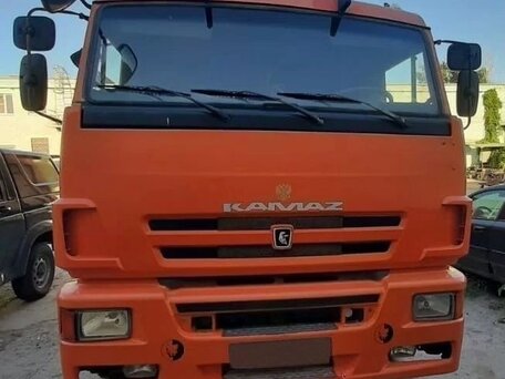 2013 КамАЗ 6520, красный, 2050000 рублей, вид 2