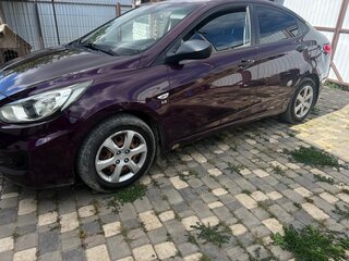 2011 Hyundai Solaris I, пурпурный, 820000 рублей, вид 2