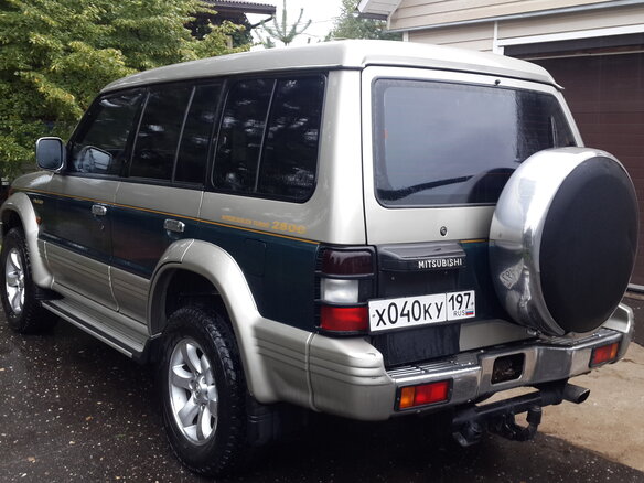 1997 Mitsubishi Pajero, серебристый - вид 3