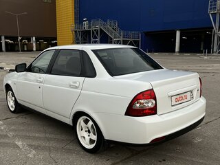 2017 Lada (ВАЗ) Priora I Рестайлинг, белый, 750000 рублей, вид 5