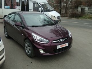 2013 Hyundai Solaris I, фиолетовый, 900000 рублей, вид 2