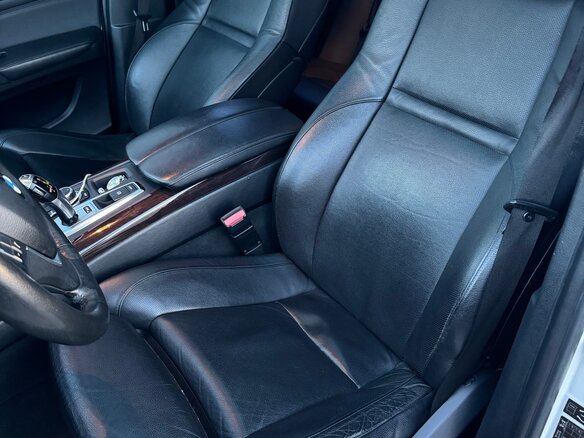 2010 BMW X6 50i 8-speed I (E71), белый, 1750000 рублей - вид 8