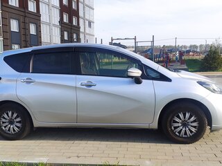 2018 Nissan Note II Рестайлинг, серебристый, 1000000 рублей, вид 5