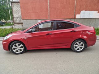 2011 Hyundai Solaris I, красный, 620000 рублей, вид 5