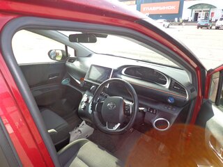2019 Toyota Sienta II Рестайлинг, пурпурный, 1700000 рублей, вид 5