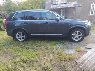 2017 Volvo XC90 II, чёрный, 3000000 рублей, вид 4