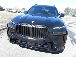 2023 BMW X7 40i I (G07) Рестайлинг, чёрный, 11531336 рублей, вид 2