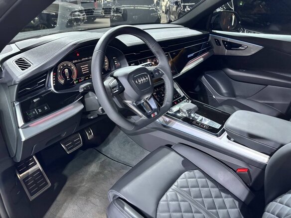 2024 Audi Q8 55 TFSI I (4M) Рестайлинг, чёрный, 12999999 рублей - вид 12