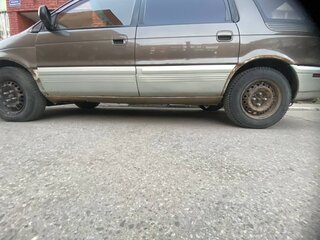1993 Mitsubishi Chariot II, коричневый, 200000 рублей, вид 4