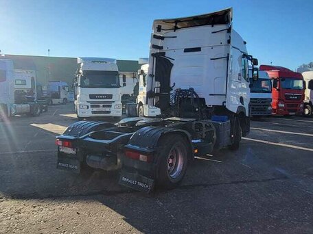 2020 Renault T-Series, белый, 7200000 рублей, вид 5