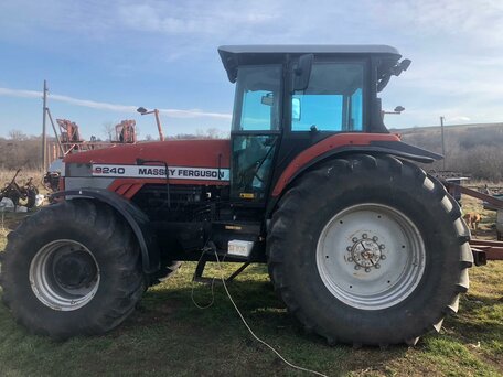 1996 Massey Ferguson 9280 Delta, красный, 2000000 рублей, вид 2