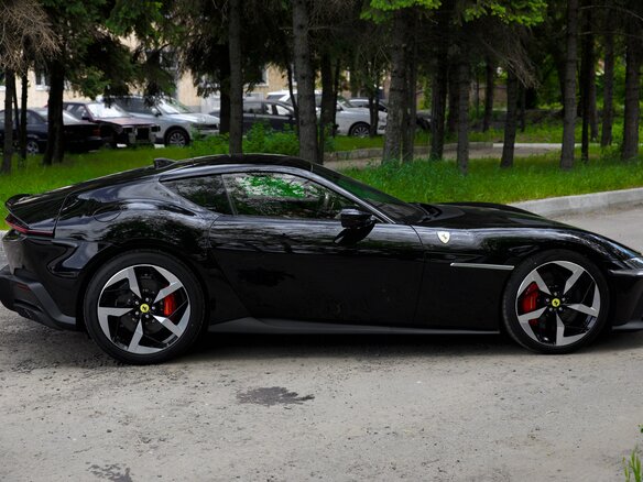 2026 Ferrari 12Cilindri, чёрный, 59900000 рублей - вид 5