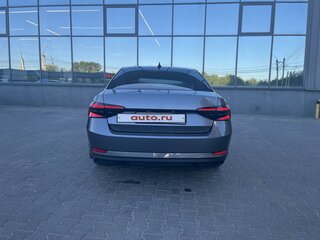 2022 Skoda Superb III Рестайлинг, серый, 4123000 рублей, вид 2