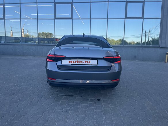 2022 Skoda Superb III Рестайлинг, серый, 4123000 рублей - вид 1