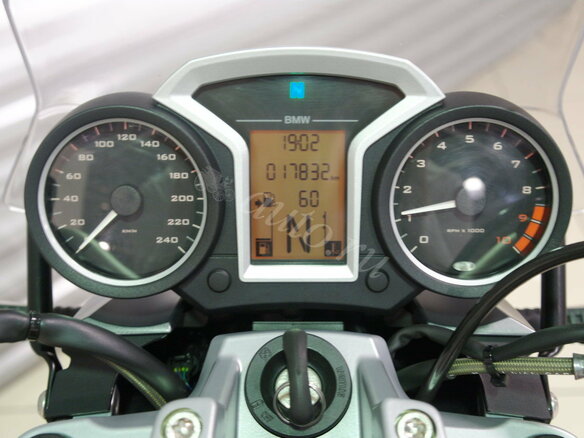 2011 BMW R 1200 R, красный - вид 4