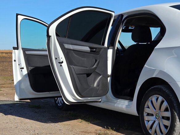 2019 Skoda Rapid I Рестайлинг, белый, 935000 рублей - вид 25