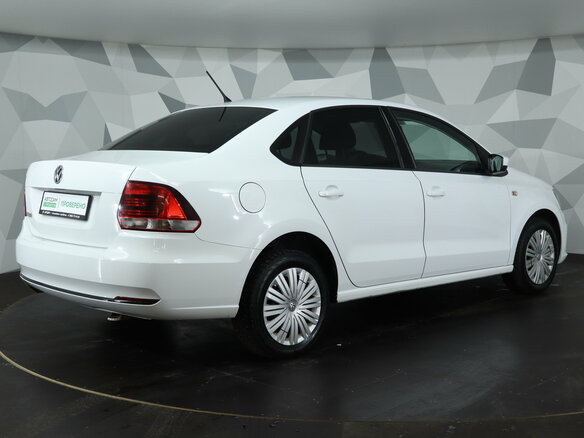 2016 Volkswagen Polo V Рестайлинг, белый, 849000 рублей - вид 4