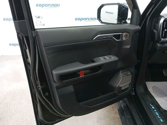 2024 Jetour T2, чёрный, 3299000 рублей - вид 8