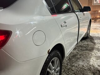 2005 Mazda Axela I, белый, 470000 рублей, вид 3