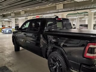 2020 Ram 1500 Crew Cab eTorque V, чёрный, 6250000 рублей, вид 5