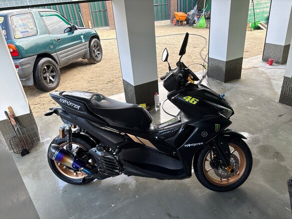 2023 Yamaha Aerox 155, чёрный, 410000 рублей - вид 4