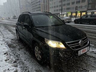 2009 Volkswagen Tiguan I, чёрный, 650000 рублей, вид 1