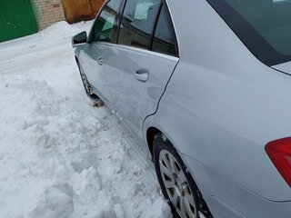 2009 Mercedes-Benz E-Класс 350 IV (W212, S212, C207), серебристый, 1180000 рублей, вид 4