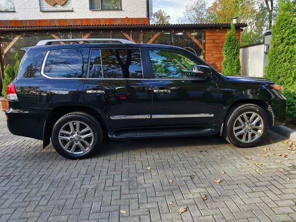 2013 Lexus LX 570 III Рестайлинг, чёрный - вид 6